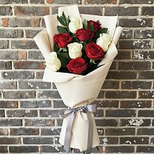 Букет цветов из:  Розы в Новогорном