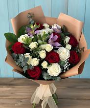Букет цветов из:  Розы и Альстромерии в Новогорном