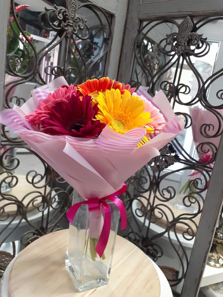 Букет цветов из: Герберы в Новогорном