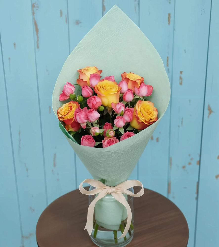 Букет цветов из: Розы в Новогорном