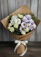 Букет цветов из:  Хризантемы и Розы в Новогорном