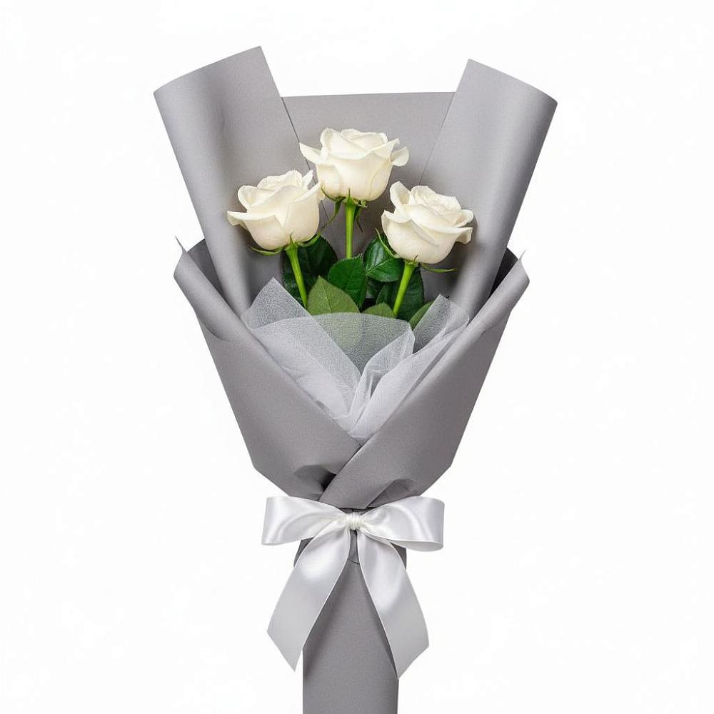 Букет 3 белые розы в Новогорном