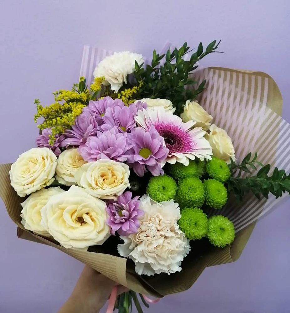 Букет цветов из: Хризантемы, Розы, Гвоздики и Герберы в Новогорном