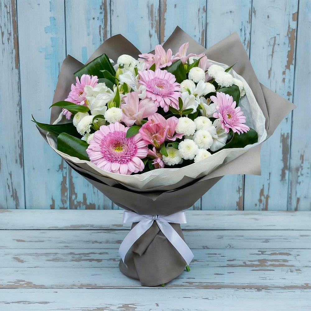 Букет цветов из: Герберы, Альстромерии и Хризантемы в Новогорном
