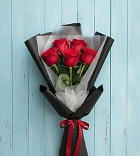 Букет цветов из:  Розы в Новогорном
